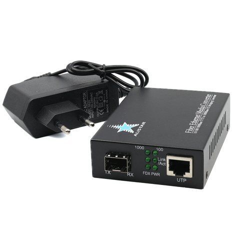 Медіаконвертер 10/100/1000BASE-T to SFP Slot 1000Base-SX/LX LFP External Power Supply CM-10624 фото